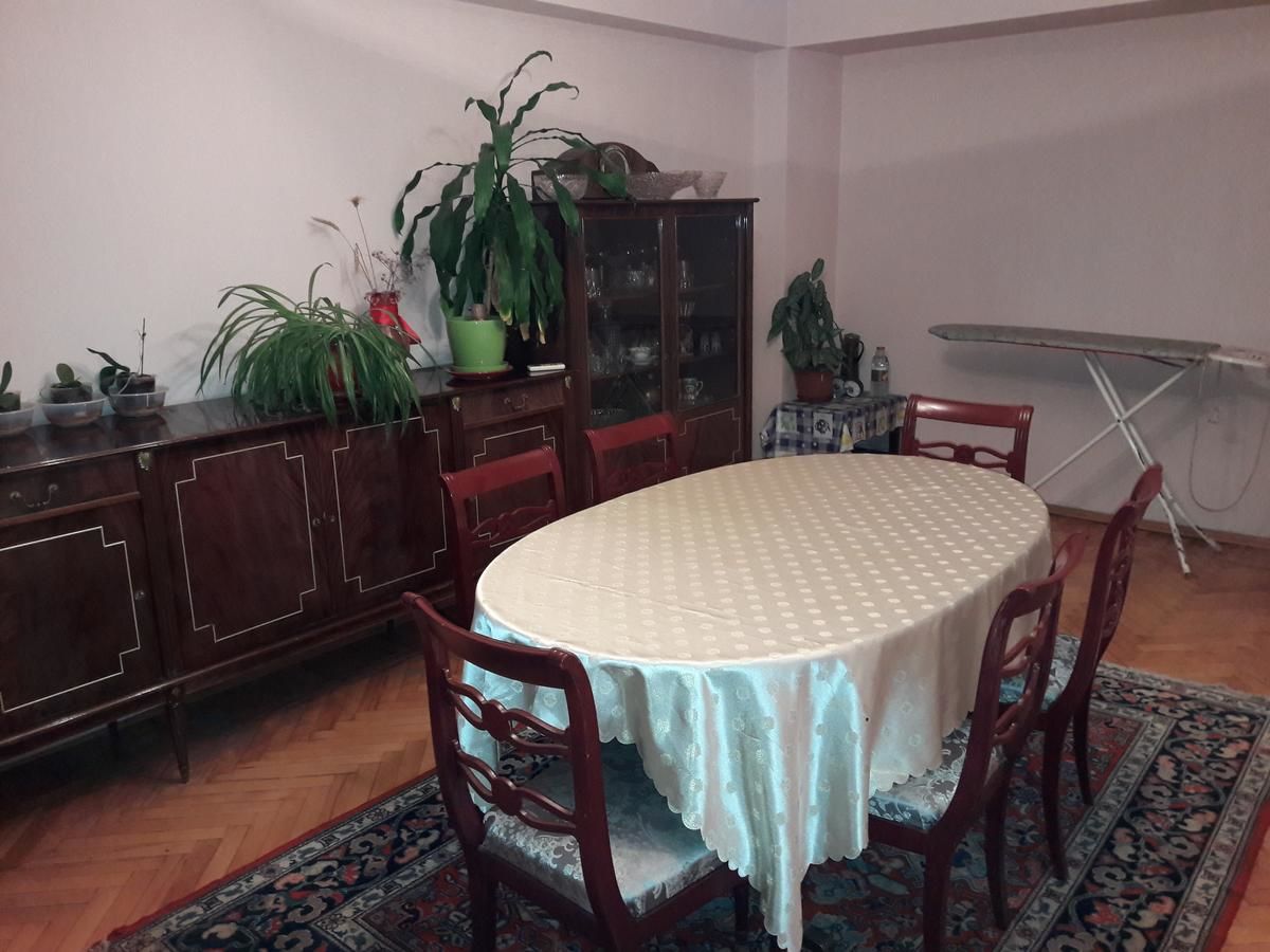 Апартаменты Apartment on Gadzhibekova 27 Баку