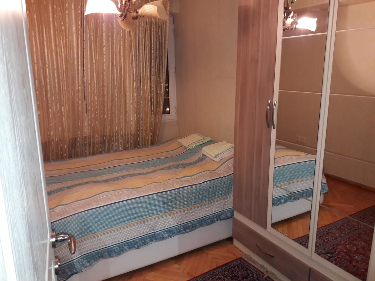 Апартаменты Apartment on Gadzhibekova 27 Баку-8